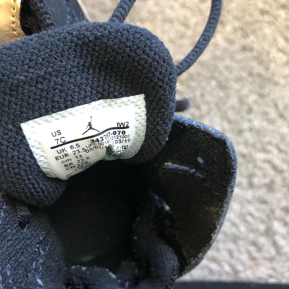 Jordan Shoes - Picture 5 of 5